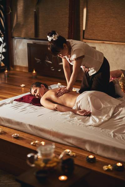 Où faire un massage Deep tissue pour un massage en profondeur, avec un rythme lent près de Gujan-Mestras